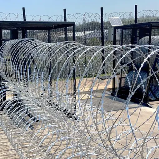 Egoza mobile barrier